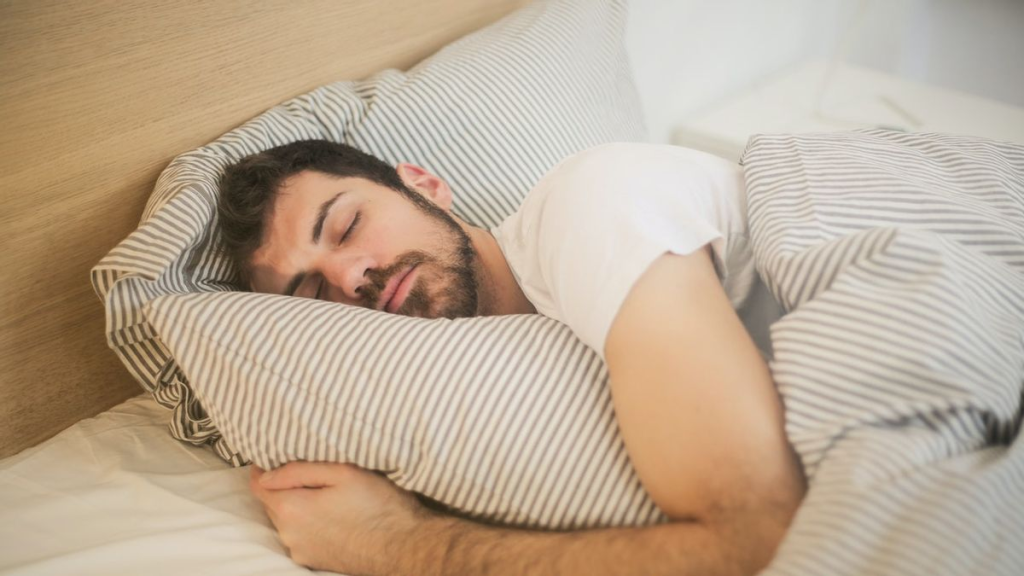 The 5 Health Benefits of Sufficient Sleep for Men 